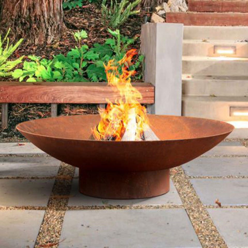 Retro BlazeSteel 80CM Charcoal Campfire Pit: Rustic Outdoor Fire Bowl