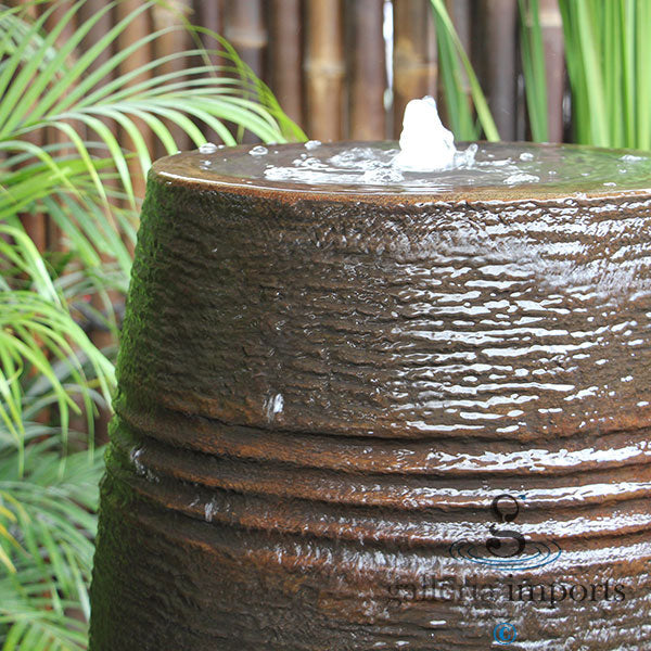 cuban urn water fountain and water flow